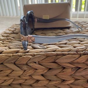Chloe Accessories - Chloe Sunglasses Chloe Accessories - Chloe Sunglasses